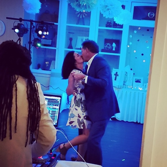 Meet your Posher, Dana - Picture 1 of 1